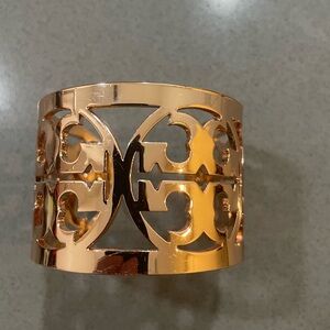 Tory Burch Reva cutout bracelet OS